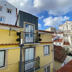 alfama-cozy-loft.hotels-lisbon-portugal.com/