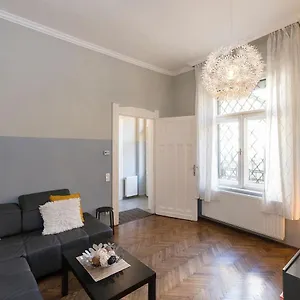vci-street-premier-apartment.inbudapesthotels.com/